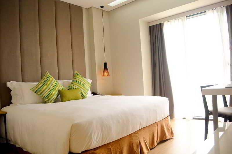Novotel Living Saigon South Ho-Chi-Minh-Stadt Exterior foto